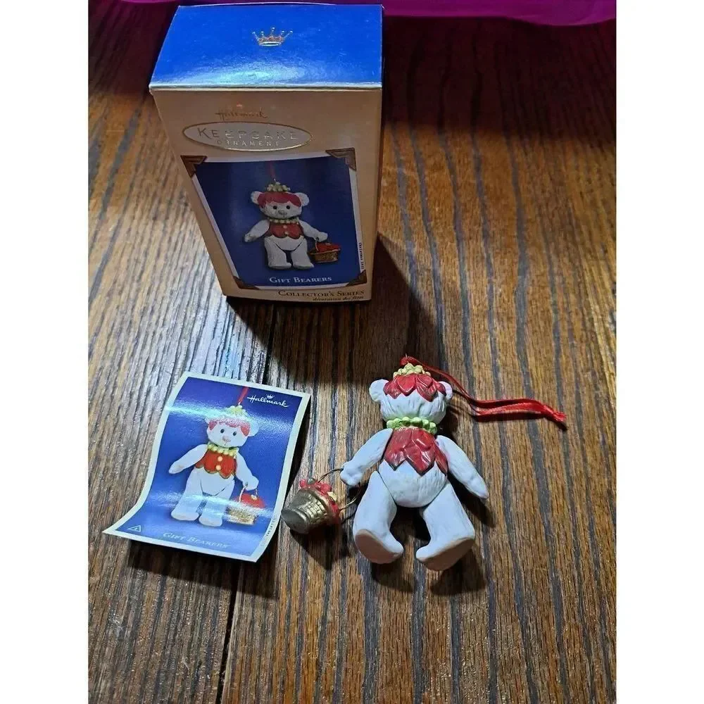 Hallmark card arms gift